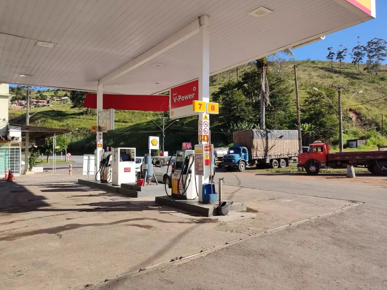 Posto de combustíveis é assaltado na BR-040 em Santos Dumont